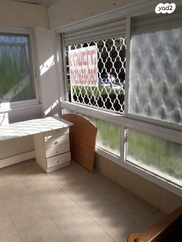 דירה, נחמיה 18, נווה שאנן, חיפה