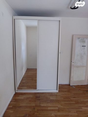 דירה, הרב מיימון 11, רסקו א', חולון