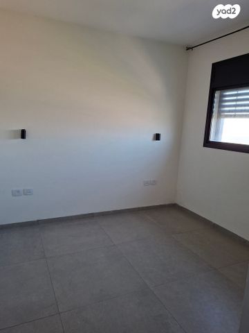 יחידת דיור, מבצע חירם 15, רובע ג', אריאל