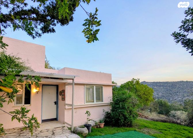 בית פרטי/ קוטג', הדס 5, שורשים, שורשים