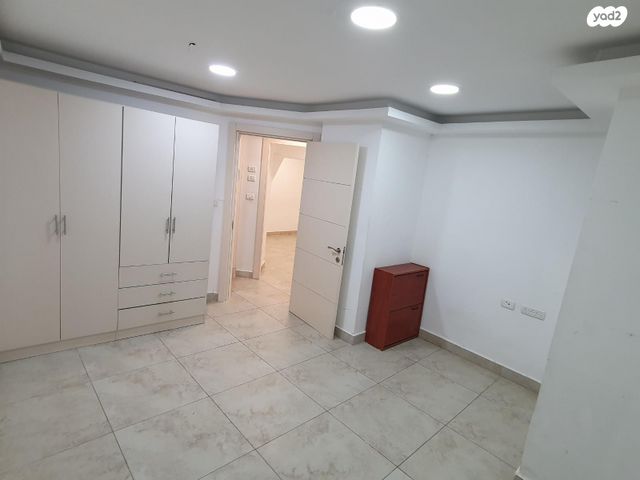 מרתף/ פרטר, החבצלת 4, גבעת שרת, בית שמש