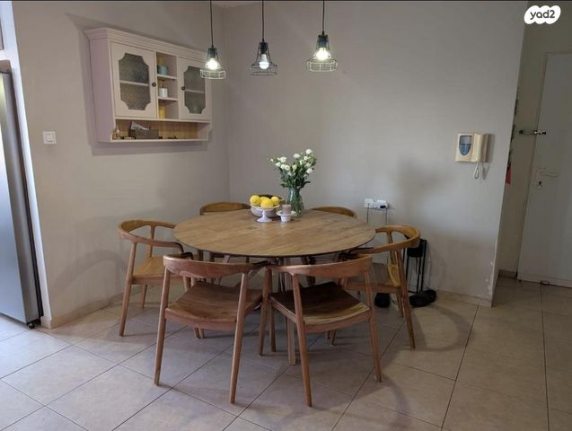 דירה, נחל פולג 7, צור יצחק, צור יצחק