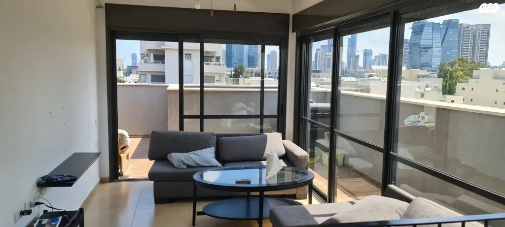 גג/ פנטהאוז, ישראל ב"ק 31, מונטיפיורי, הרכבת, תל אביב יפו