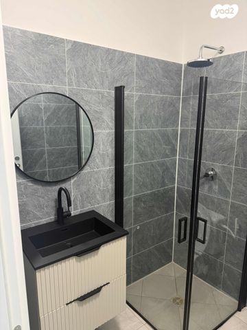 דירה, דרך ארץ 11, עיר היין, אשקלון