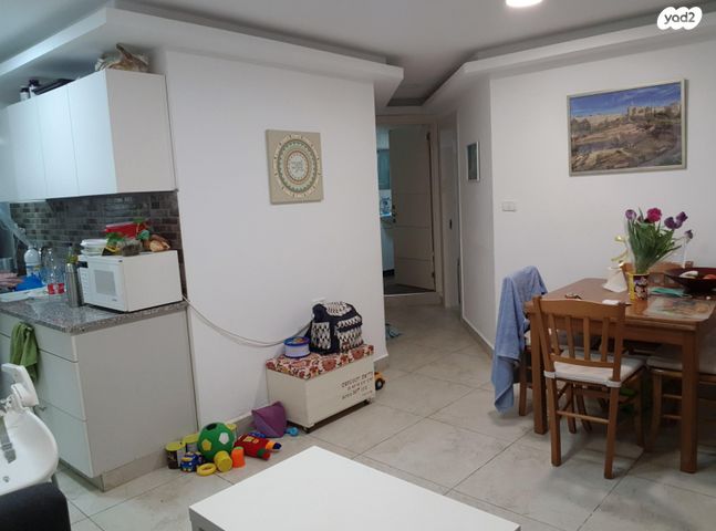 מרתף/ פרטר, החבצלת 4, גבעת שרת, בית שמש