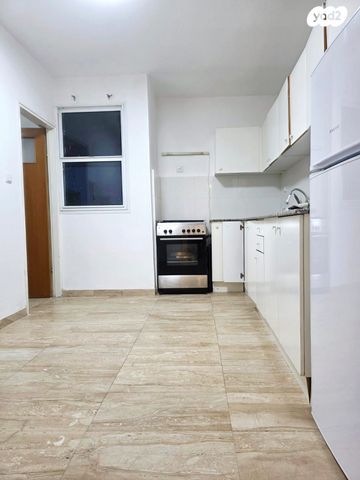 דירה, שדרות ניצה, צפון מערב מרכז העיר, נתניה