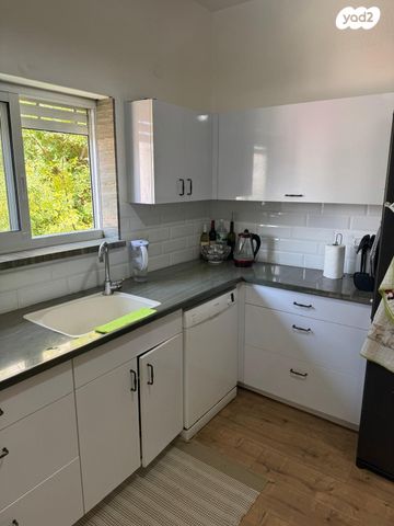 דירה, ד"ר יואכים כספרי, נעמ"ת, חיפה