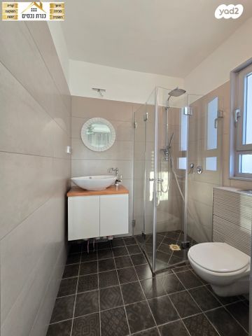 דירה, שער הגיא, יקנעם עילית