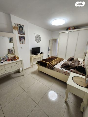 דירה, בלפור 80, עצמאות יוספטל, בת ים