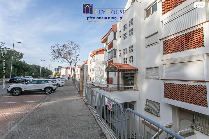 דירה, אריה דולצ'ין, חיפה