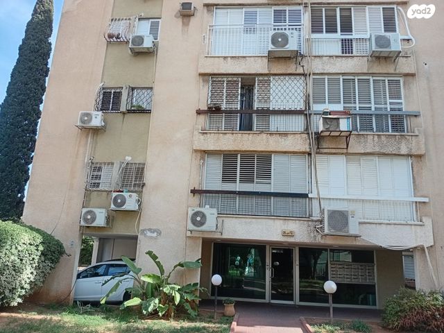 יוסף וולקר 26