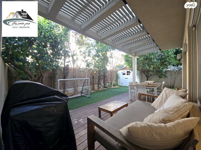 דו משפחתי, שושן צחור 5, רמת אמיר, קדימה צורן