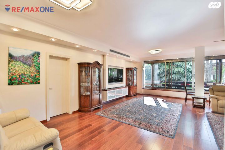 בית פרטי/ קוטג', רעננה