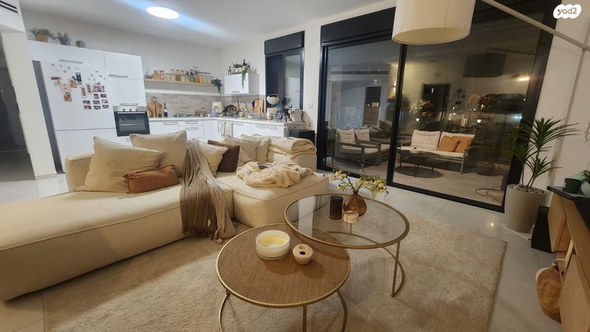 דירה, אור ים, אור עקיבא