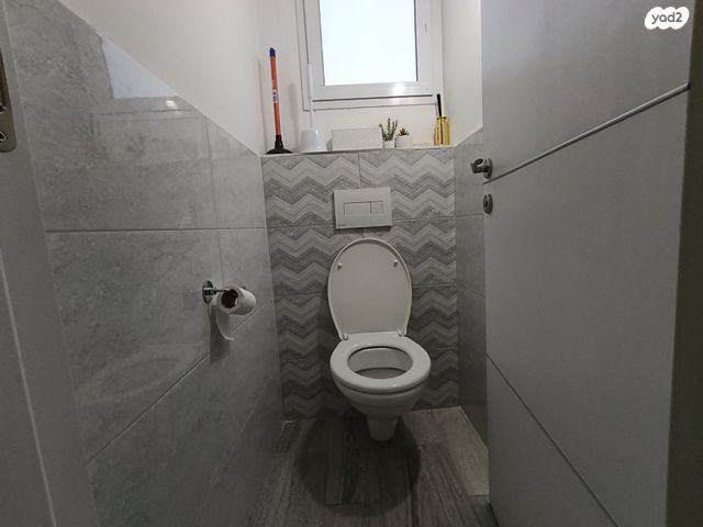 דירה, הפועל 10, הדר עליון, חיפה