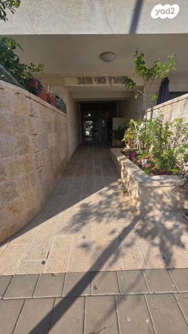 דירה, נחליאלי, הציפורים, מודיעין מכבים רעות