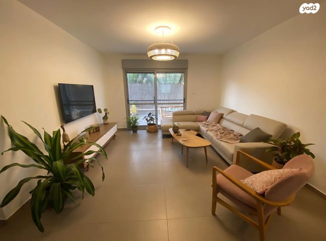 דירת גן, רחל אמנו, מוריה, מודיעין מכבים רעות