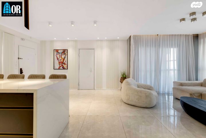 דירה, התזמורת, נאות אשלים, ראשון לציון