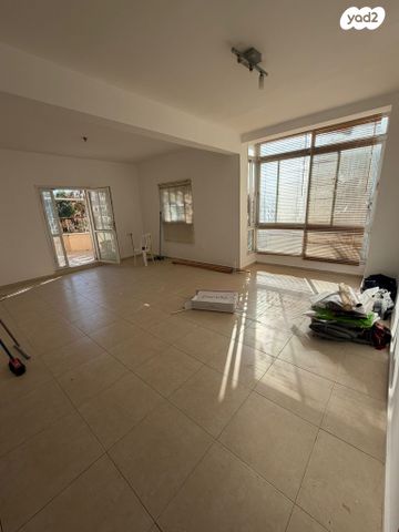 דירה, גואטמלה, קרית היובל, ירושלים