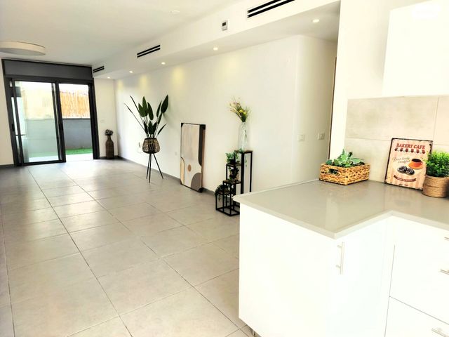 דירת גן, דרך האילנות, גדרה