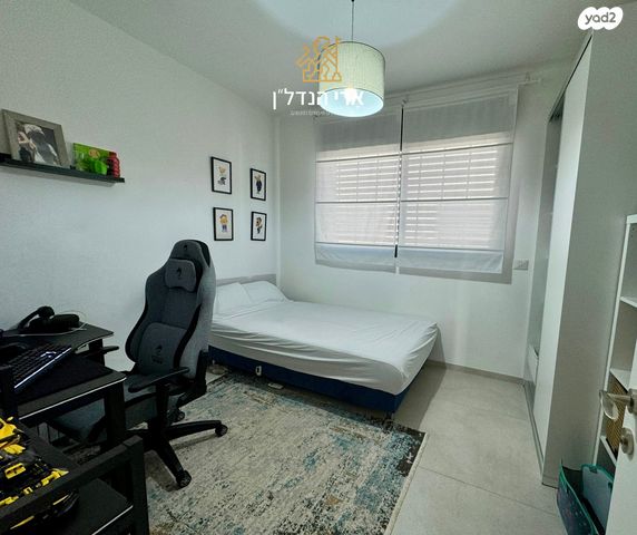 דו משפחתי, השדות, עתלית