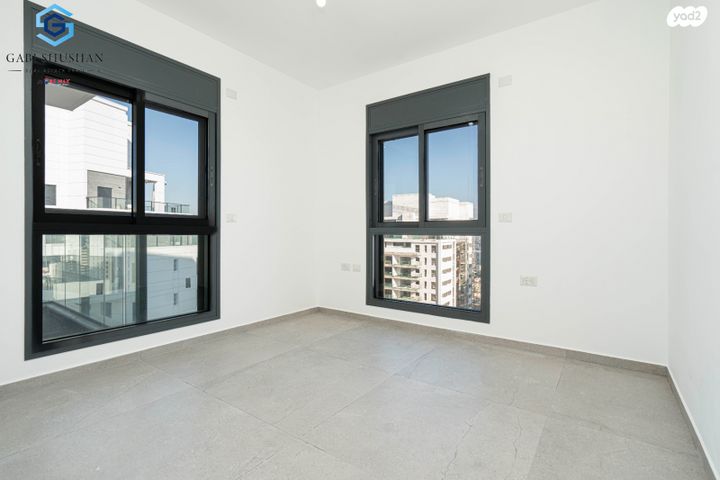 דירה, אמנון ליפקין שחק, נוף הטיילת, נתניה