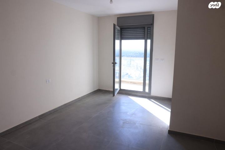 גג/ פנטהאוז, רבי חנינא 30, נתיבות ישראל / רמת בית שמש ד-4, בית שמש