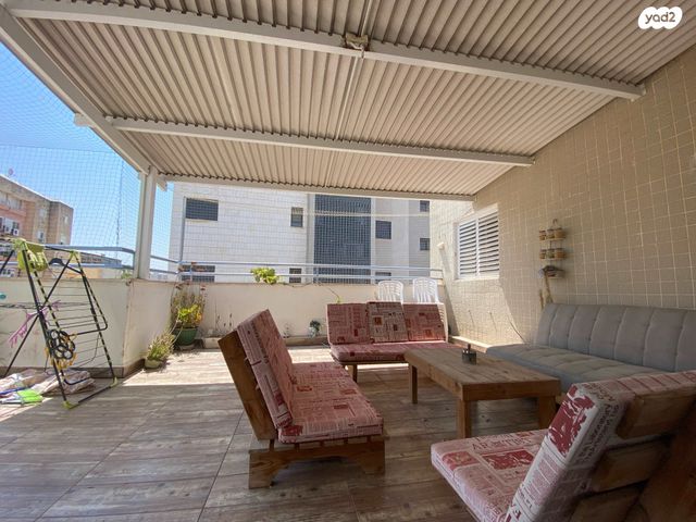 גג/ פנטהאוז, משה שרת 60, שאר העיר, עפולה