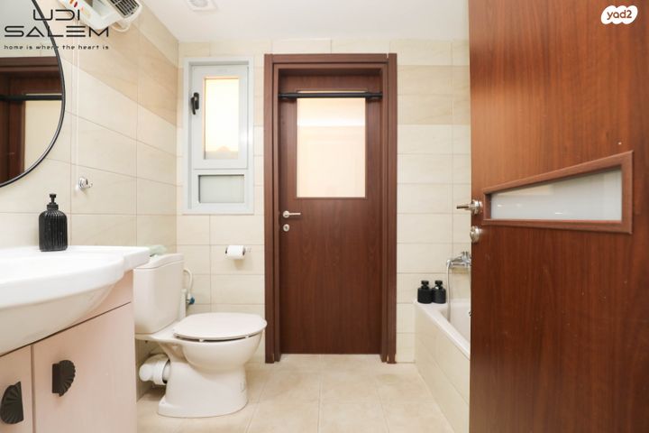 דירה, אלונים, קרית השרון, נתניה