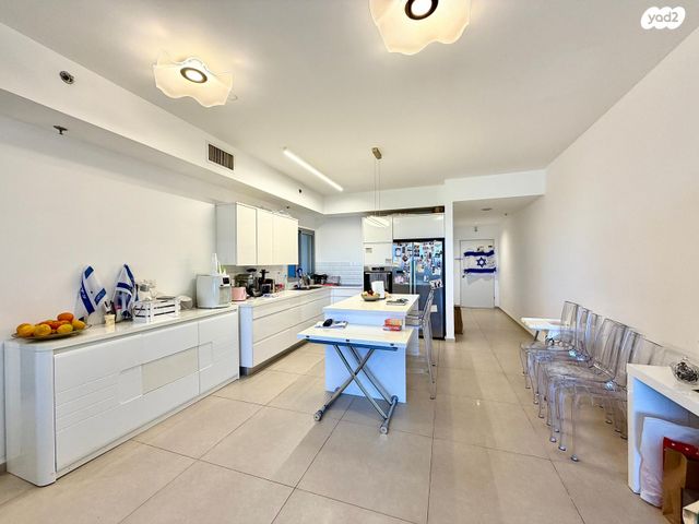 דירה, חטיבת גבעתי 21, גלי הים, נתניה