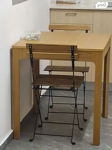 דירה, יוחנן הסנדלר, בת ים