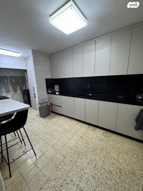 דירה, ארמון הנציב, תלפיות מזרח, ירושלים