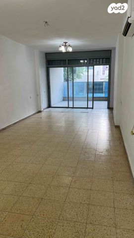 דירה, מקדונלד 12, צפון מערב מרכז העיר, נתניה