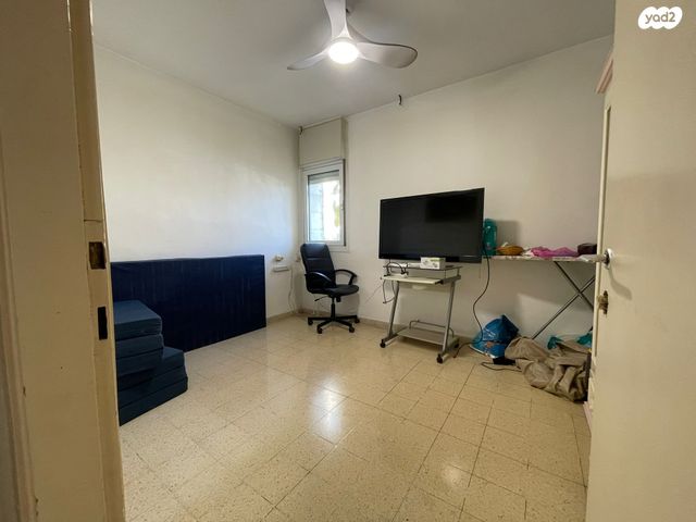 דירה, ברל לוקר, פת, ירושלים