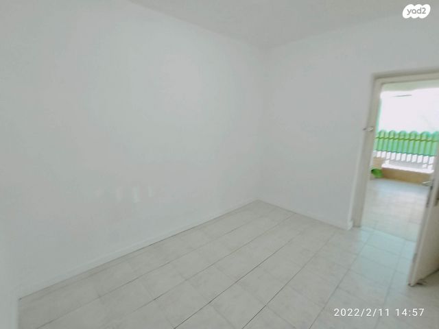 דירת גן, החצב, בני עי"ש