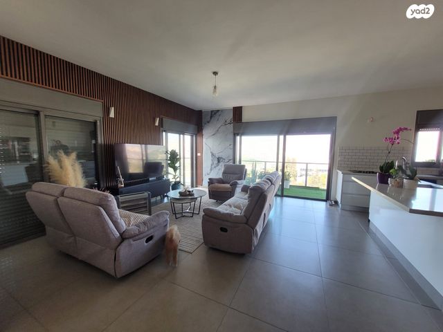 גג/ פנטהאוז, שדרות נשיאי ישראל, רמת רבין, כרמיאל