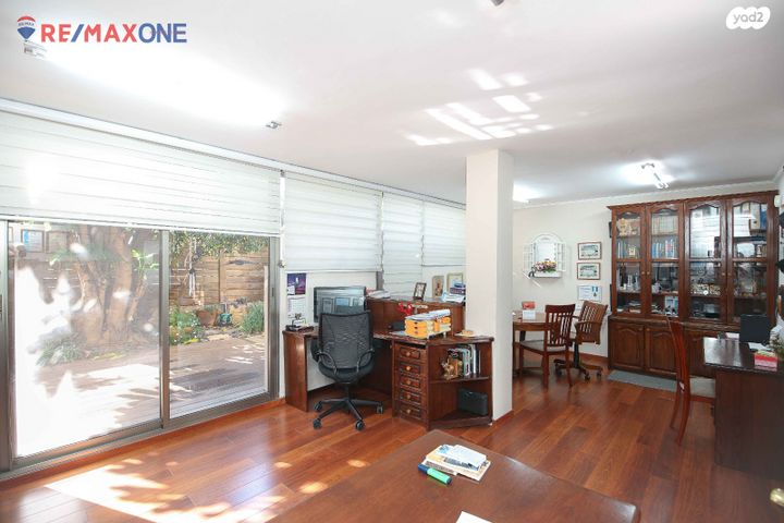 בית פרטי/ קוטג', רעננה