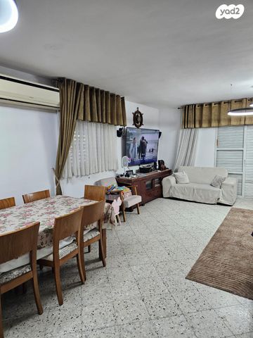 בית פרטי/ קוטג', ביל"ו, נווה זית, לוד