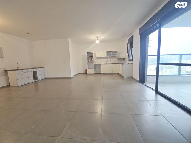 דירה, שדרות בן גוריון 1, פסגות אפק, ראש העין