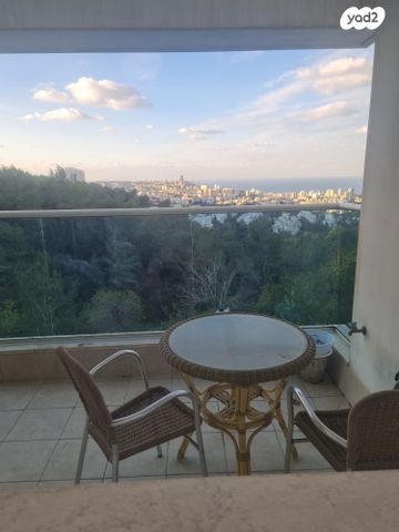 דירה, התאנה, נשר