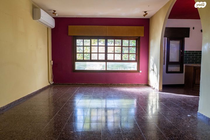 דו משפחתי, ראובן, נווה הברון, זכרון יעקב