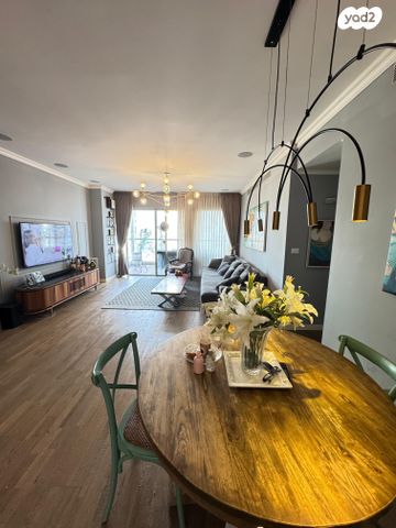 דירה, נווה גן, רמת השרון