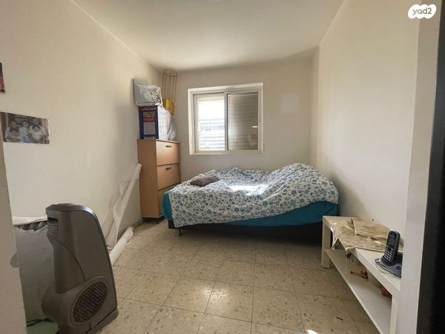 דירה, ברל לוקר, פת, ירושלים