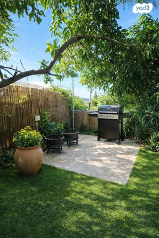 דו משפחתי, עצמון, צוותא א, אלפי מנשה