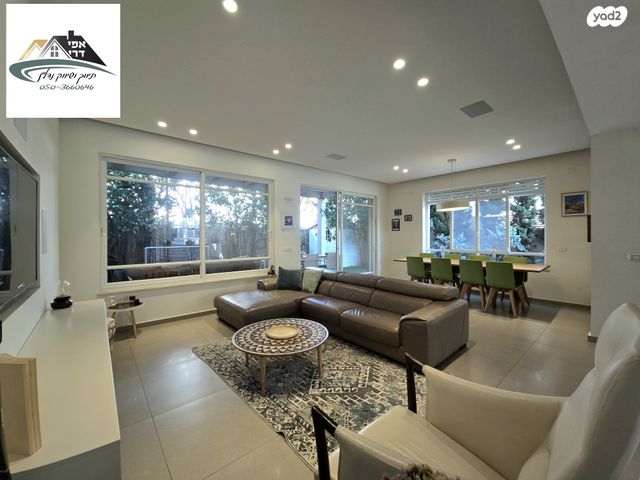 דו משפחתי, שושן צחור 5, רמת אמיר, קדימה צורן