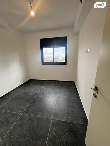 דירה, הרב הרצוג, צפון מערב מרכז העיר, נתניה