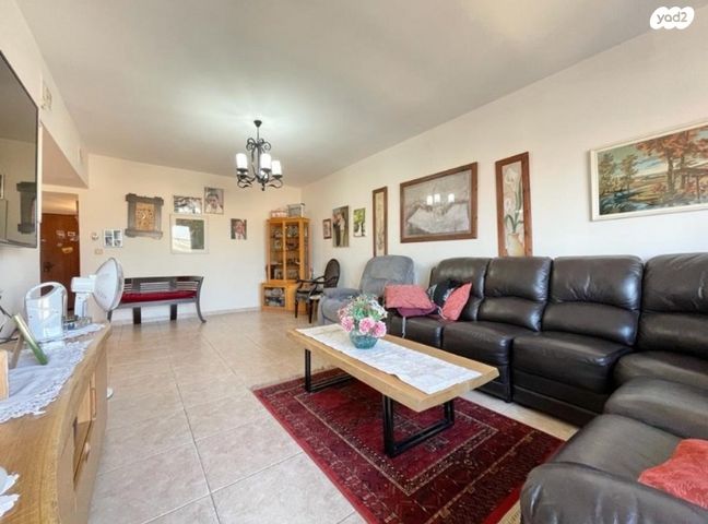 דירה, קרית הרב סלומון, פתח תקווה