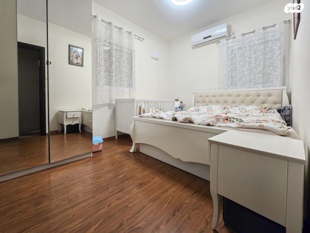 דירה, אריה שנקר, אגרובנק, חולון