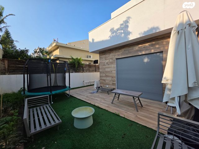 דו משפחתי, נאות הדרים, גן יבנה