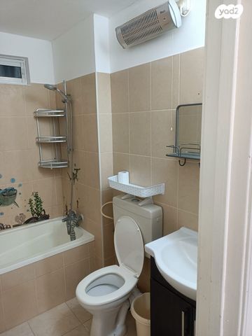 דו משפחתי, מעוף, ערד